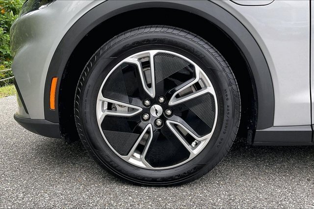 Certified 2021 Ford Mustang Mach-E Select w/ Comfort/Appearance Package RWD image 9
