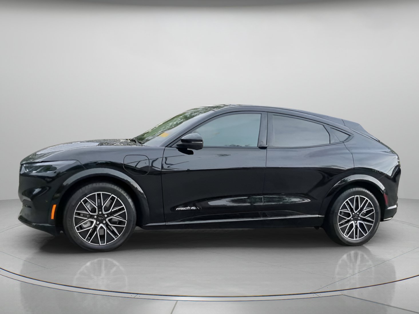 Certified 2024 Ford Mustang Mach-E Premium AWD/4WD image 15