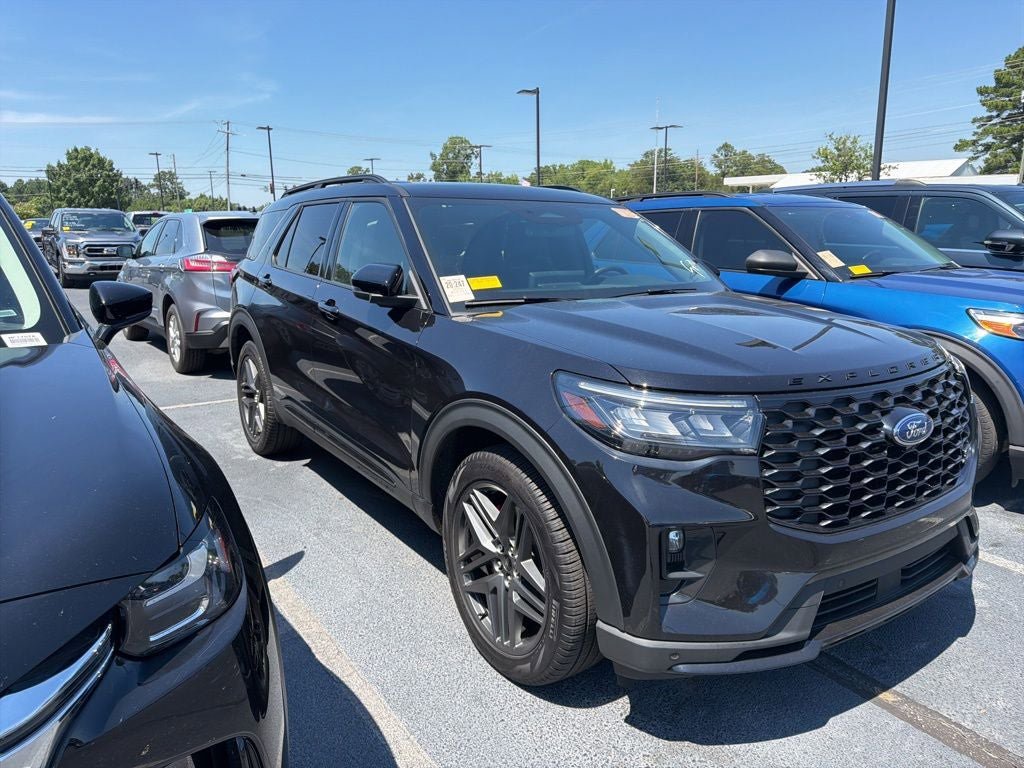 Certified 2025 Ford Explorer ST w/ Sun And Sound Package AWD/4WD image 7
