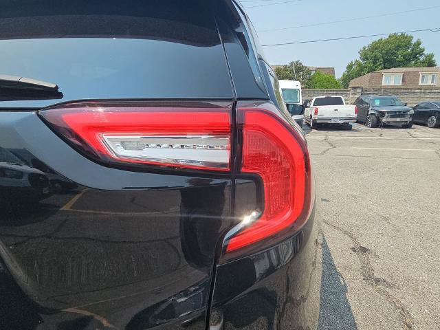 Used 2023 GMC Terrain SLE w/ Driver Convenience Package FWD image 33