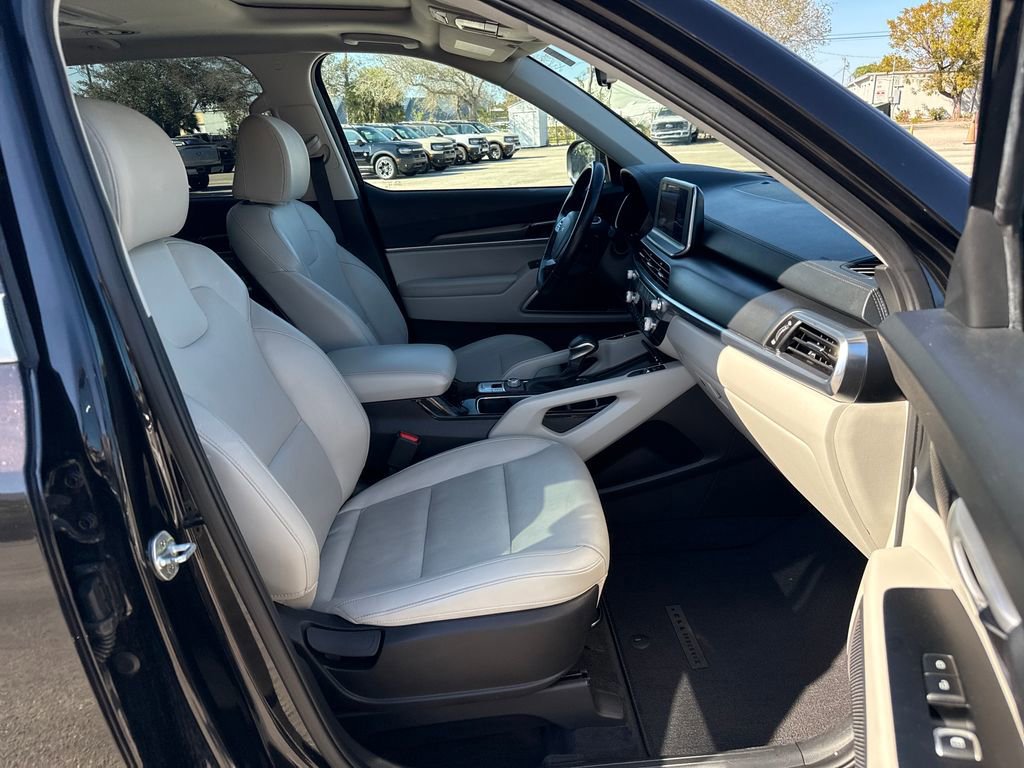 Used 2022 Kia Telluride S image 27