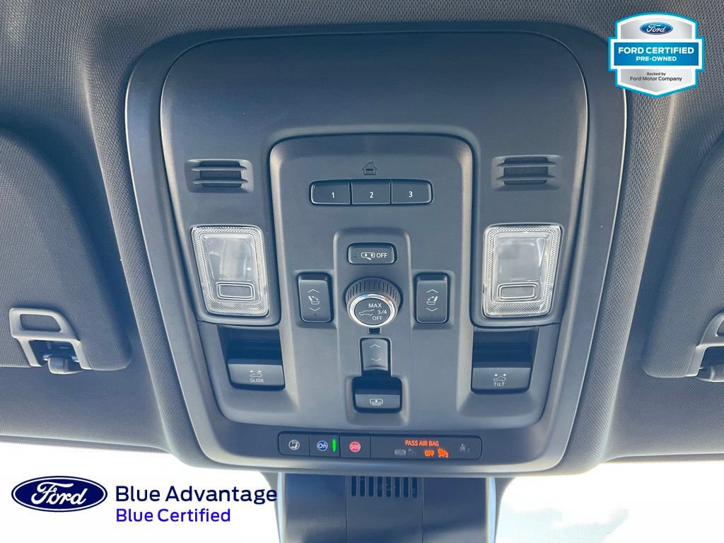 Used 2024 GMC Yukon AT4 w/ Technology Package AWD/4WD image 15