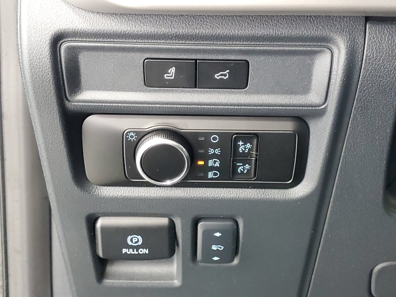Certified 2024 Ford Expedition XLT AWD/4WD image 15