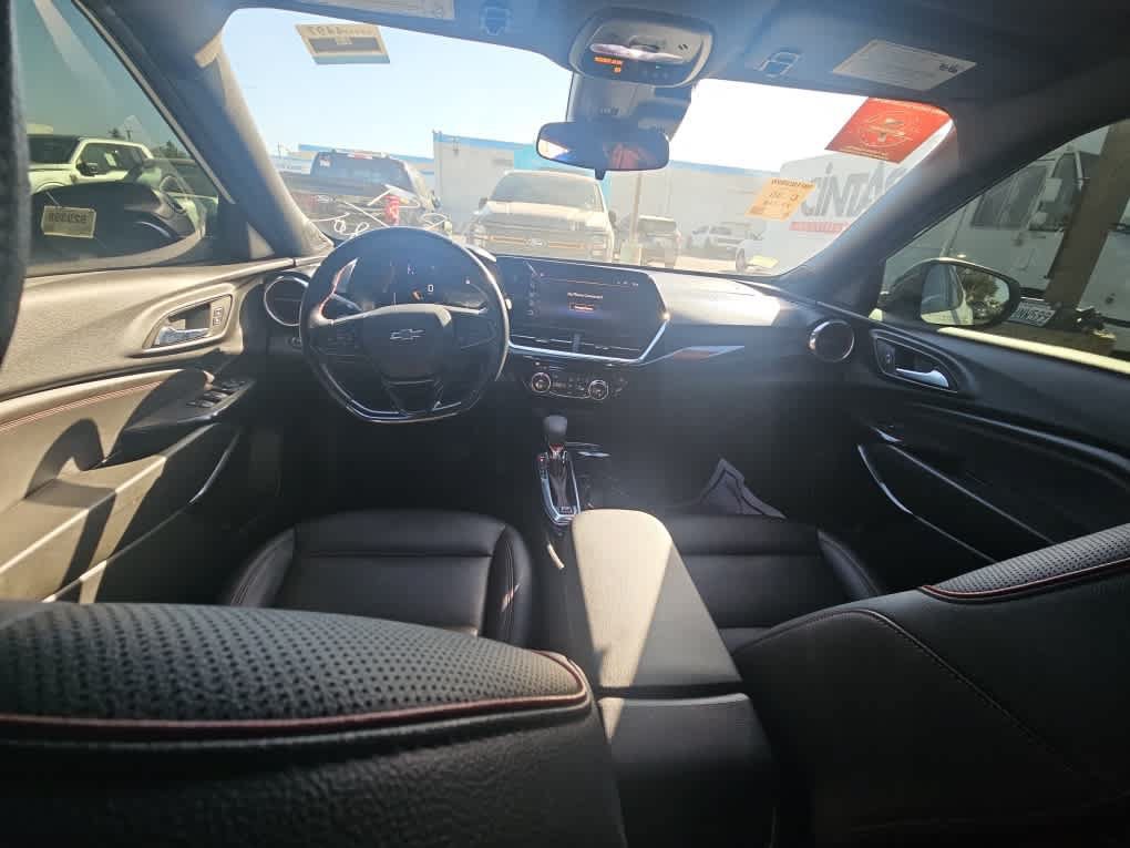 Used 2024 Chevrolet Trax RS w/ Driver Confidence Package FWD image 8