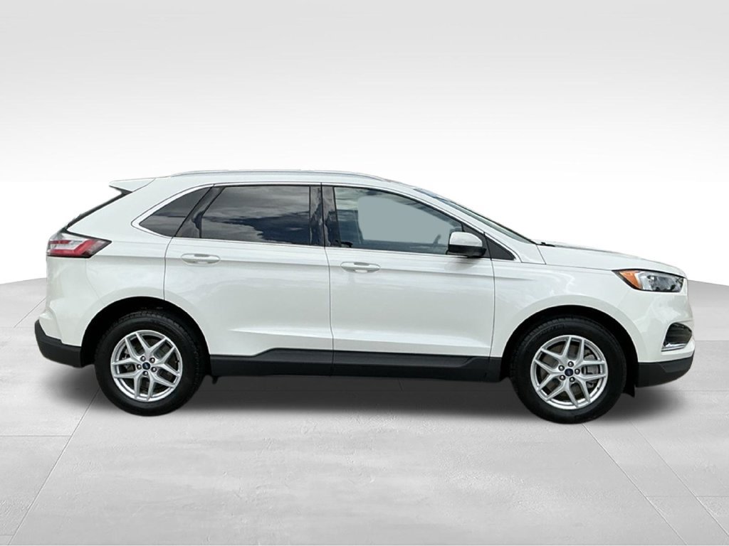 Certified 2022 Ford Edge SEL AWD/4WD image 8