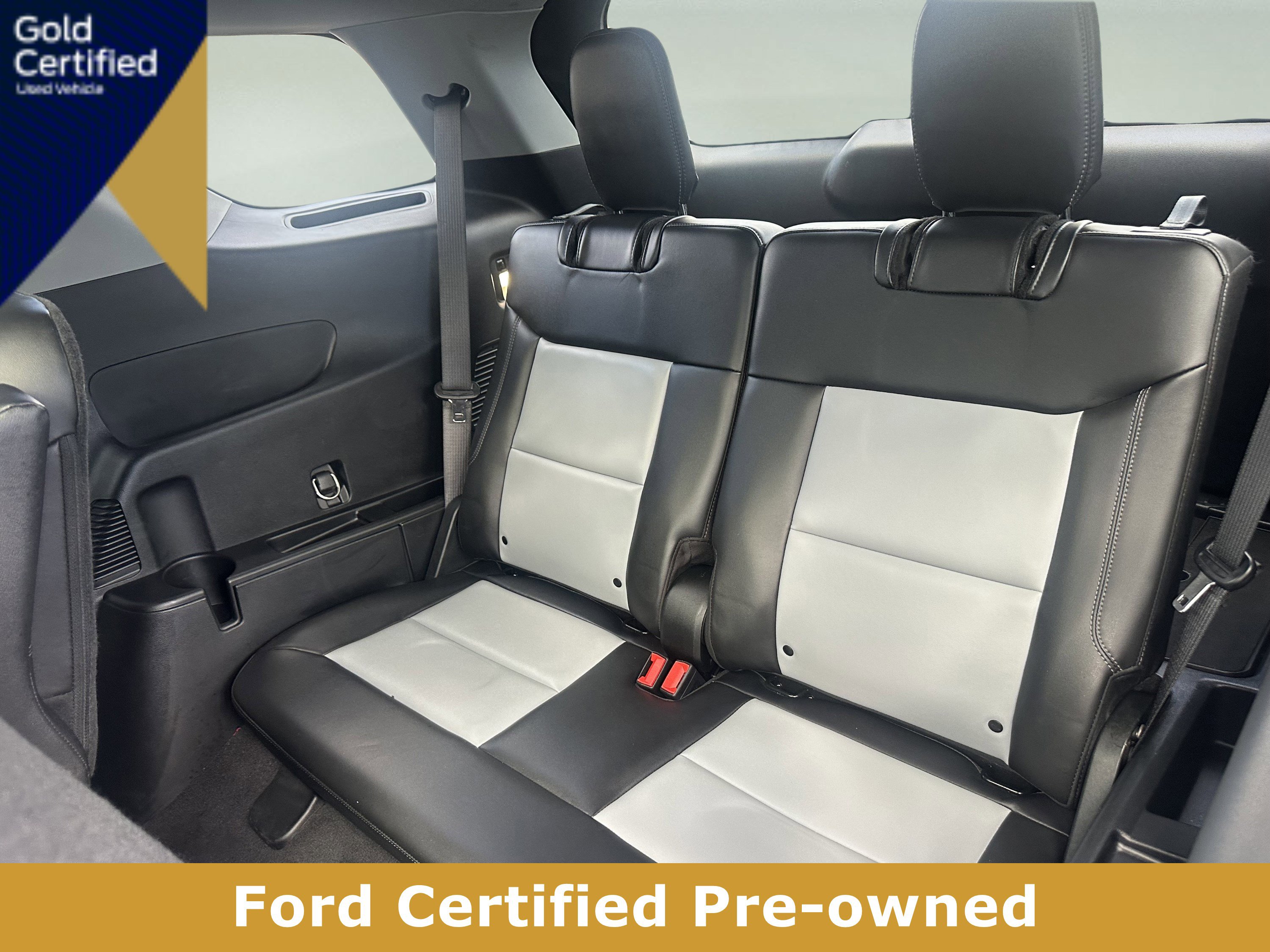 Certified 2023 Ford Explorer XLT w/ Equipment Group 202A AWD/4WD image 11