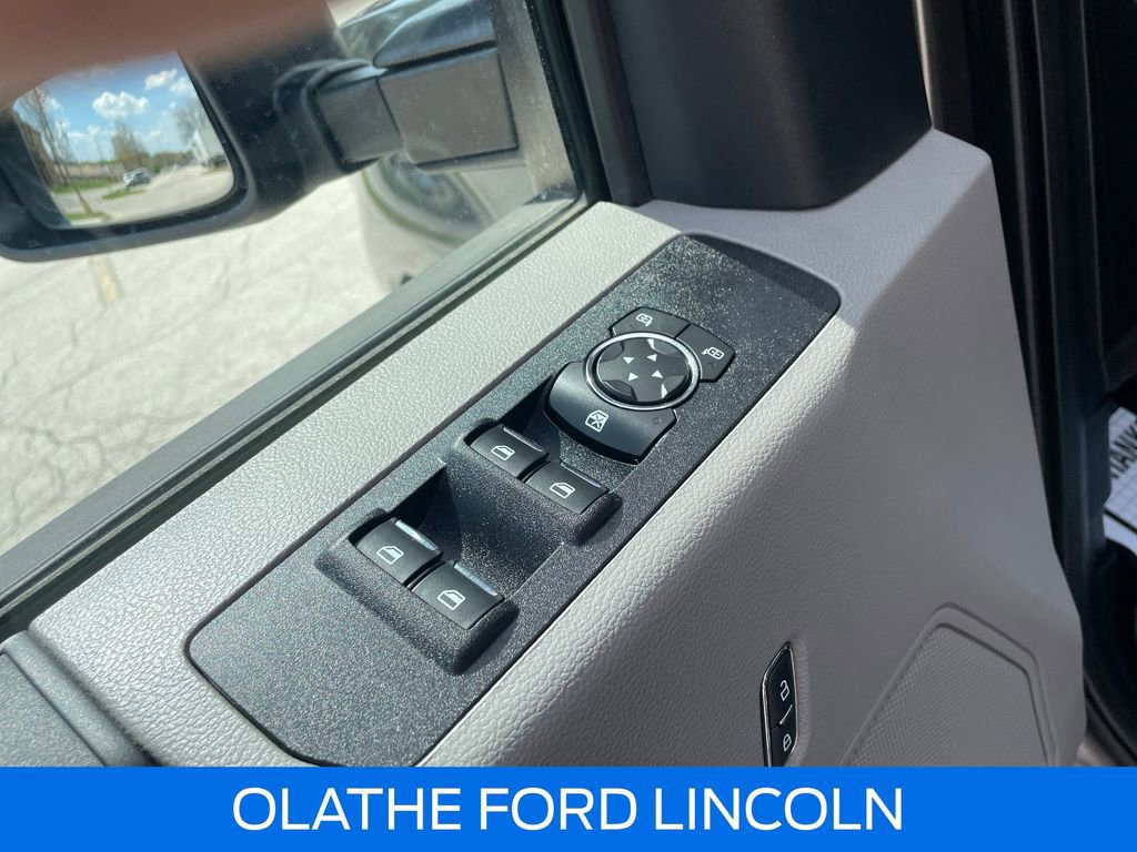Certified 2019 Ford F350 XL w/ Power Equipment Group image 21