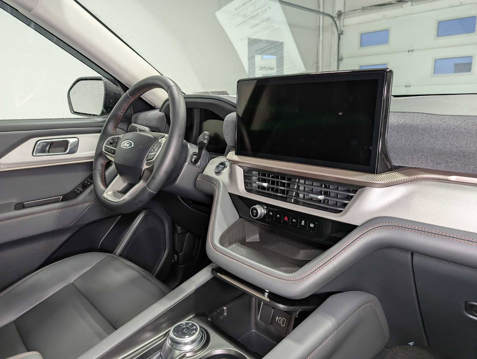 Certified 2025 Ford Explorer Active w/ Active Comfort Package image 44