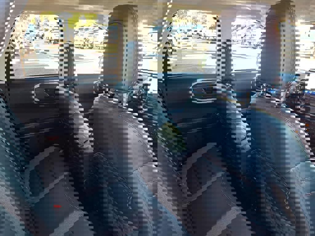 Certified 2023 Ford Bronco Sport Outer Banks w/ Tech Package image 13