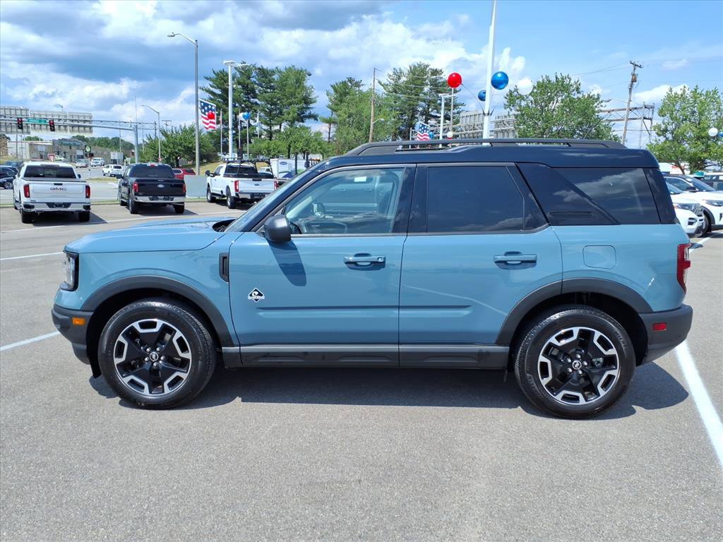 Certified 2021 Ford Bronco Sport Outer Banks AWD/4WD image 2