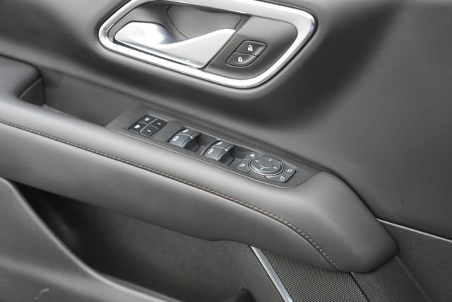 Used 2024 Chevrolet Tahoe High Country image 30