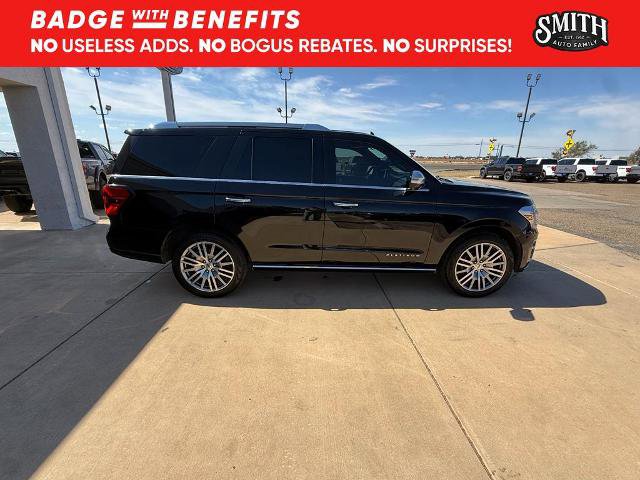 Certified 2022 Ford Expedition Platinum AWD/4WD image 3