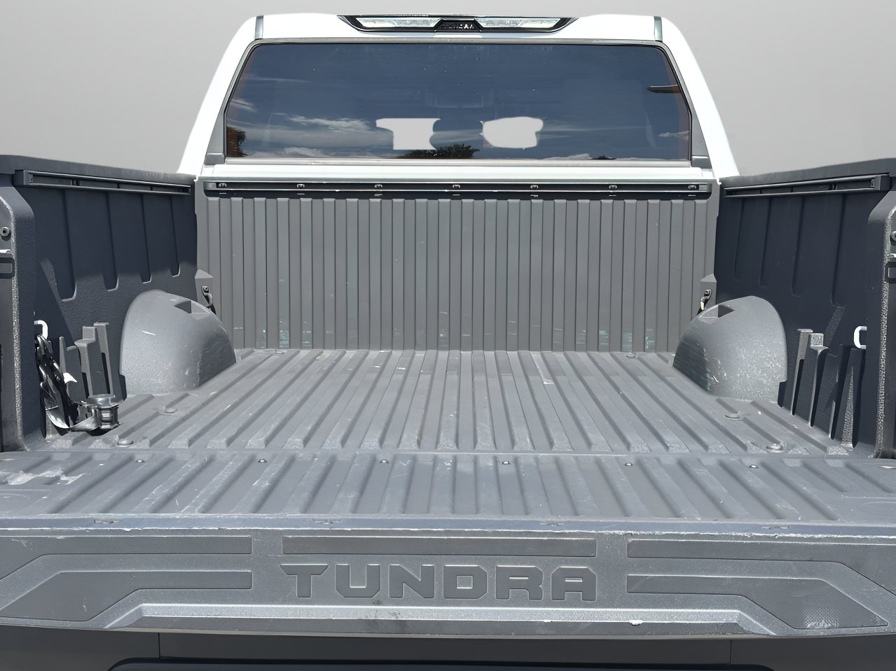Used 2024 Toyota Tundra SR5 w/ SR5 Convenience Package AWD/4WD image 8