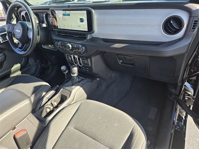 Used 2025 Jeep Gladiator Sport image 19