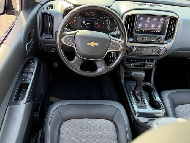 Used 2020 Chevrolet Colorado Z71 w/ Z71 Midnight Edition RWD image 9
