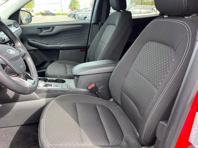 Certified 2024 Ford Escape Active AWD/4WD image 18