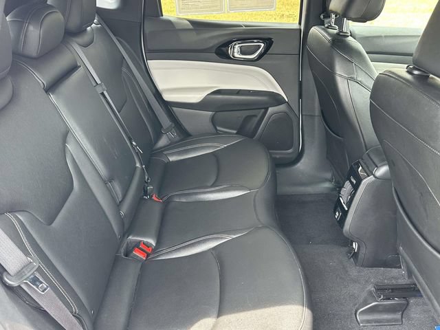 Used 2025 Jeep Compass Limited AWD/4WD image 10