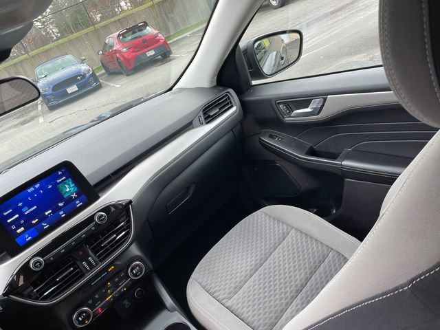 Certified 2021 Ford Escape SE w/ SE Sport Appearance Package image 26