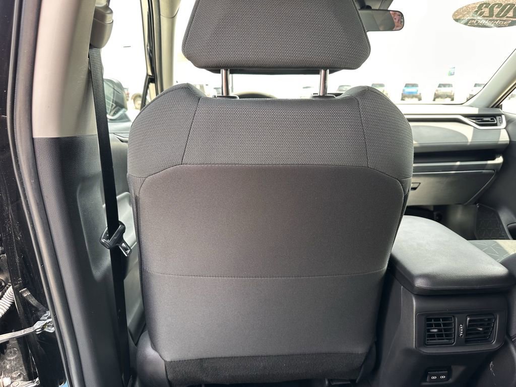 Used 2023 Toyota RAV4 XLE image 31
