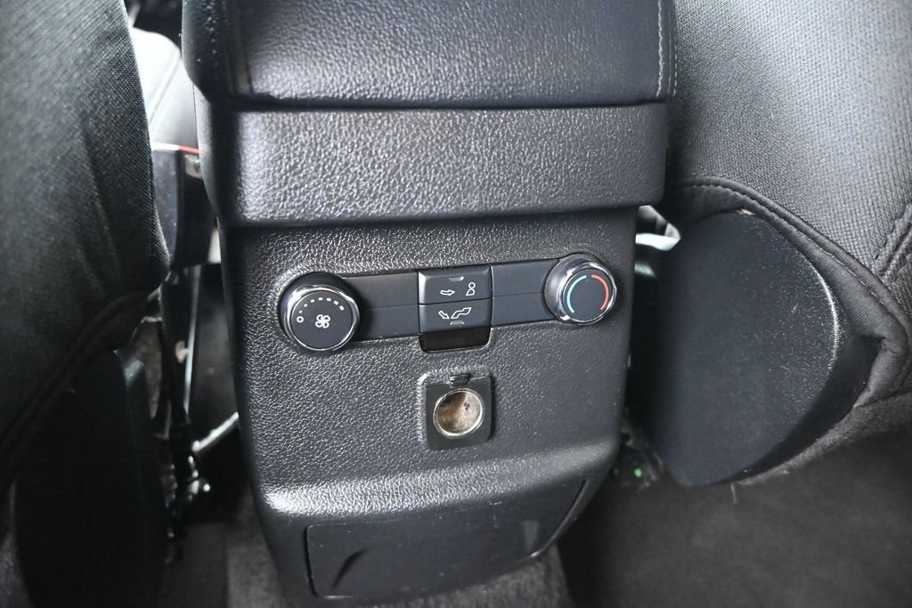 Certified 2019 Ford Explorer XLT FWD image 16