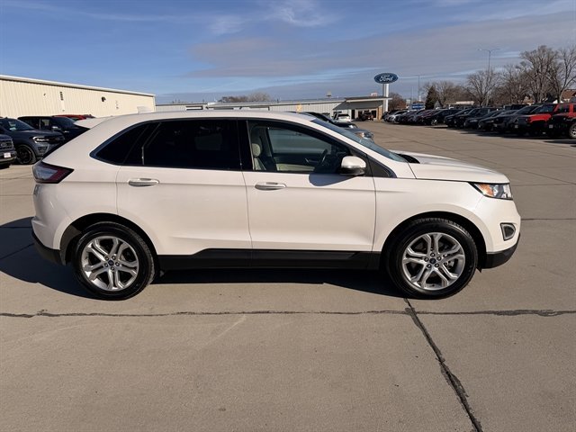 Certified 2018 Ford Edge Titanium w/ Ford Safe & Smart Package image 6