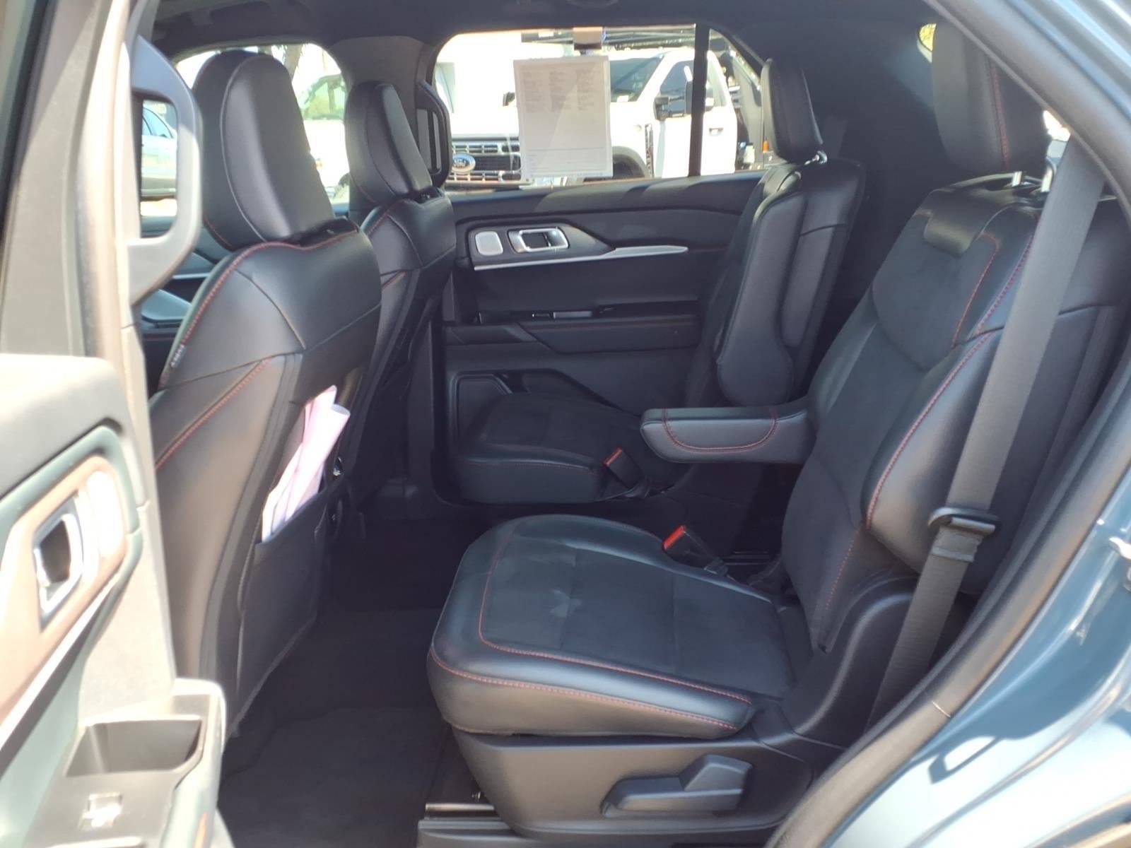Certified 2025 Ford Explorer ST w/ Sun And Sound Package AWD/4WD image 18