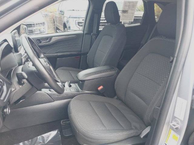 Certified 2024 Ford Escape Active AWD/4WD image 24