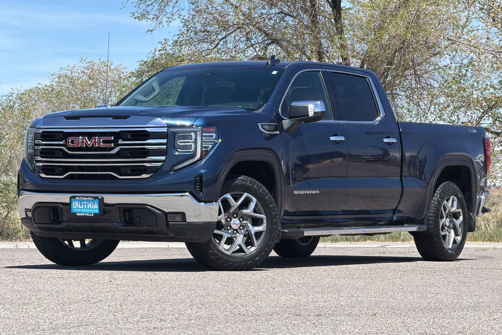 Used 2023 GMC Sierra 1500 SLT w/ SLT Premium Package