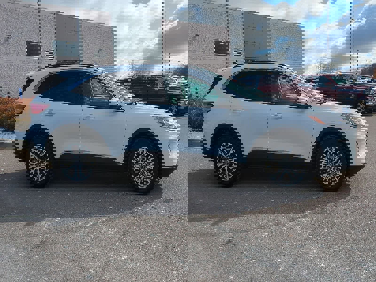 Certified 2022 Ford Escape SEL image 9