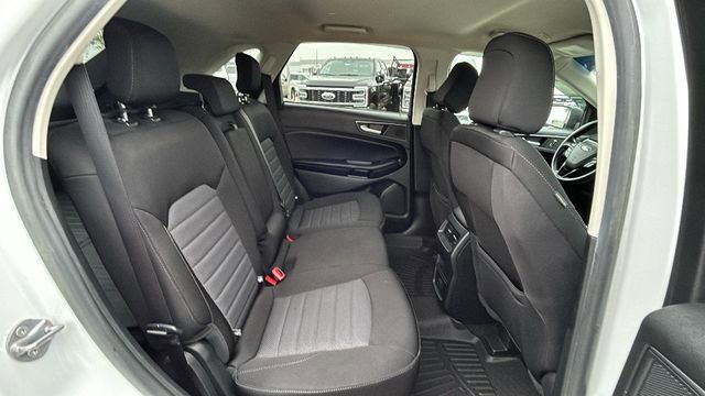 Certified 2020 Ford Edge SE image 13