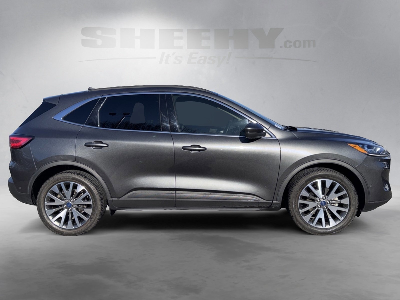 Certified 2020 Ford Escape Titanium w/ Titanium Premium Package 2.0 image 6