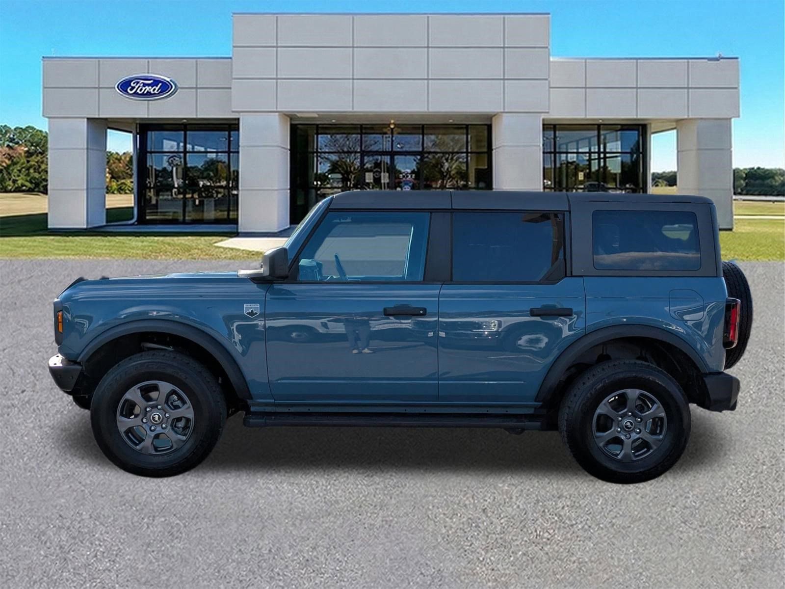 Certified 2023 Ford Bronco Big Bend image 2