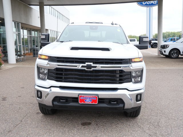 Used 2024 Chevrolet Silverado 3500 LT w/ All Star Edition AWD/4WD image 2