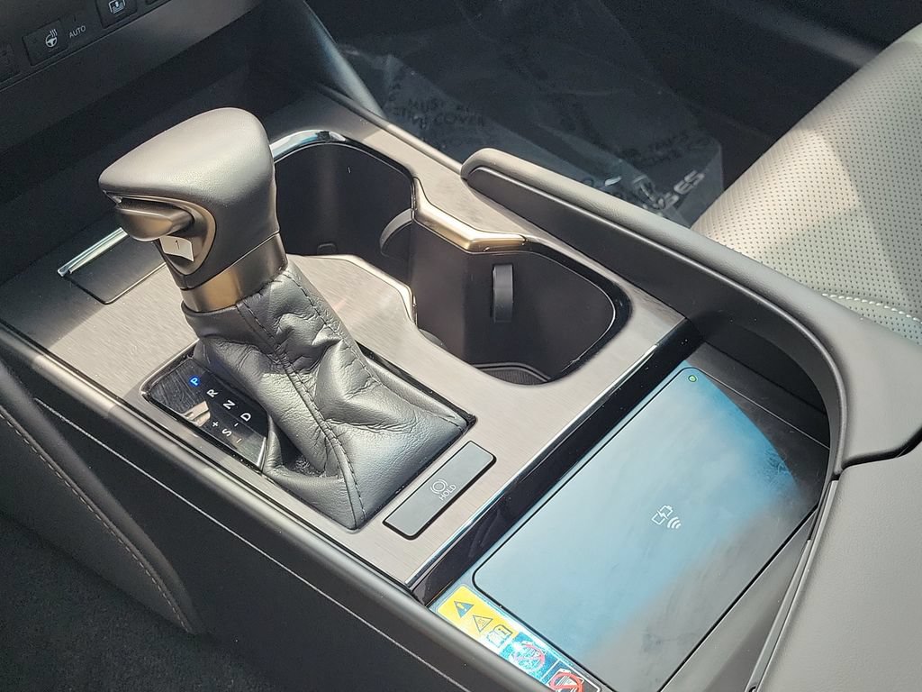 Used 2025 Lexus ES 350 Ultra Luxury w/ Accessory Package (Z1) FWD image 32