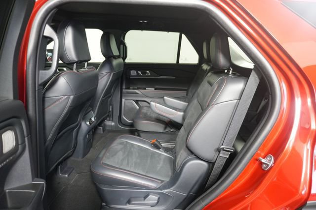 Certified 2025 Ford Explorer ST image 27
