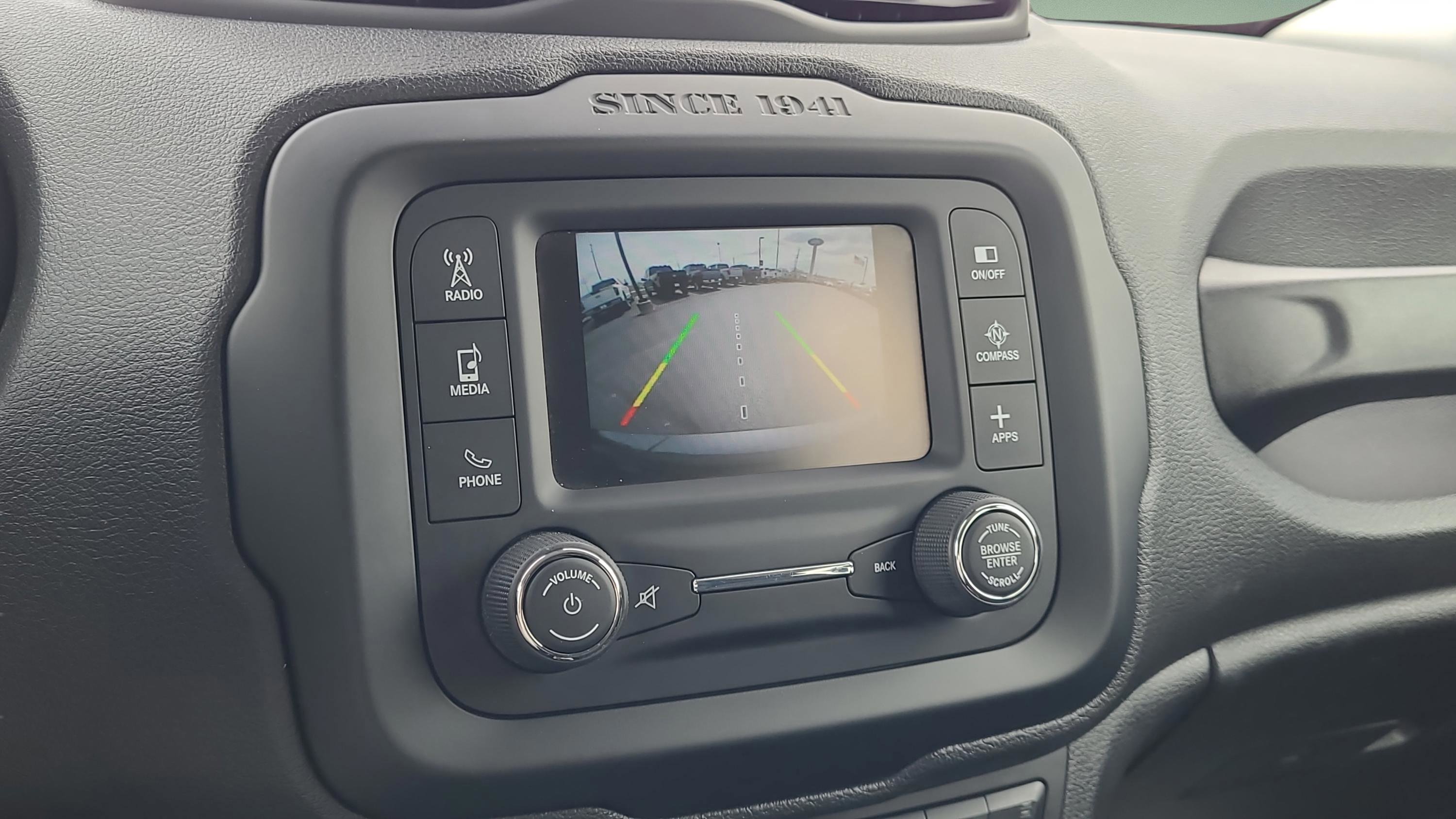 Used 2017 Jeep Renegade Latitude w/ Safety & Security Group image 22