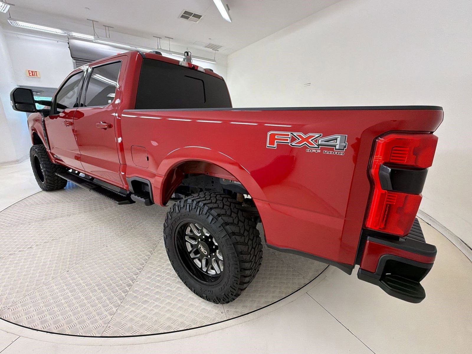 Certified 2023 Ford F250 Lariat w/ Sport Appearance Package AWD/4WD image 3