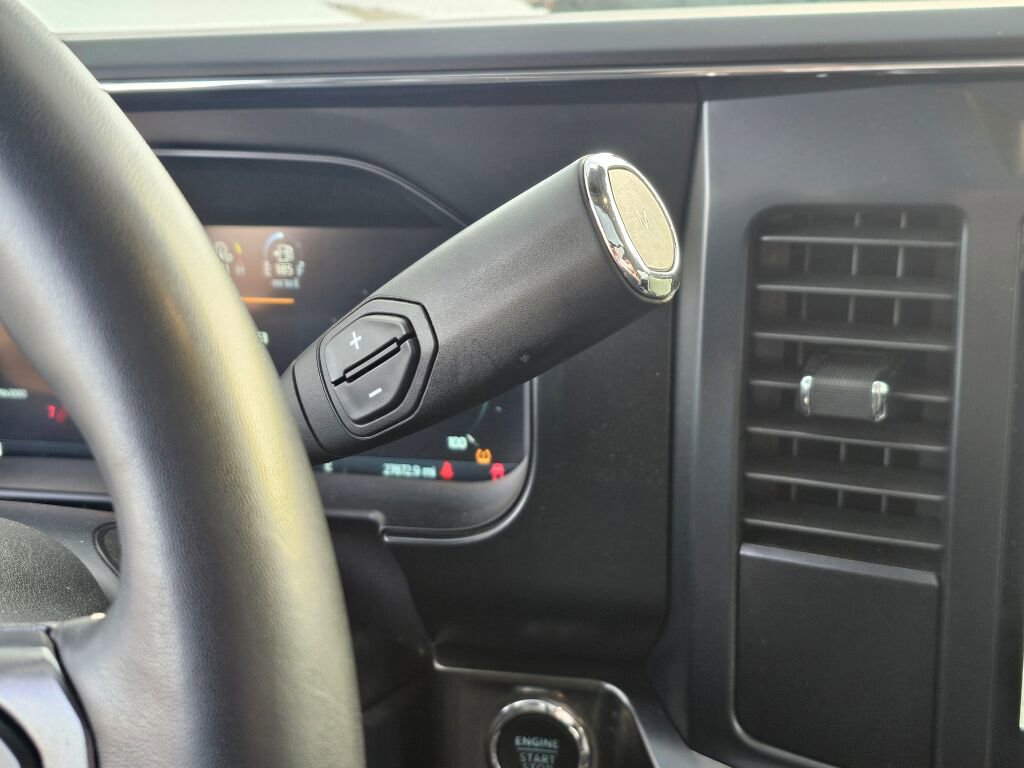 Certified 2024 Ford F350 Lariat w/ Tremor Off-Road Package image 30