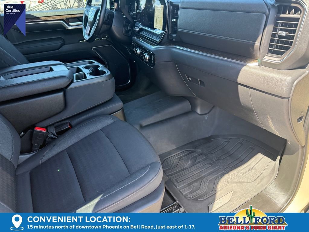 Used 2022 GMC Sierra 1500 Elevation w/ LPO, Elevation Black Package image 6