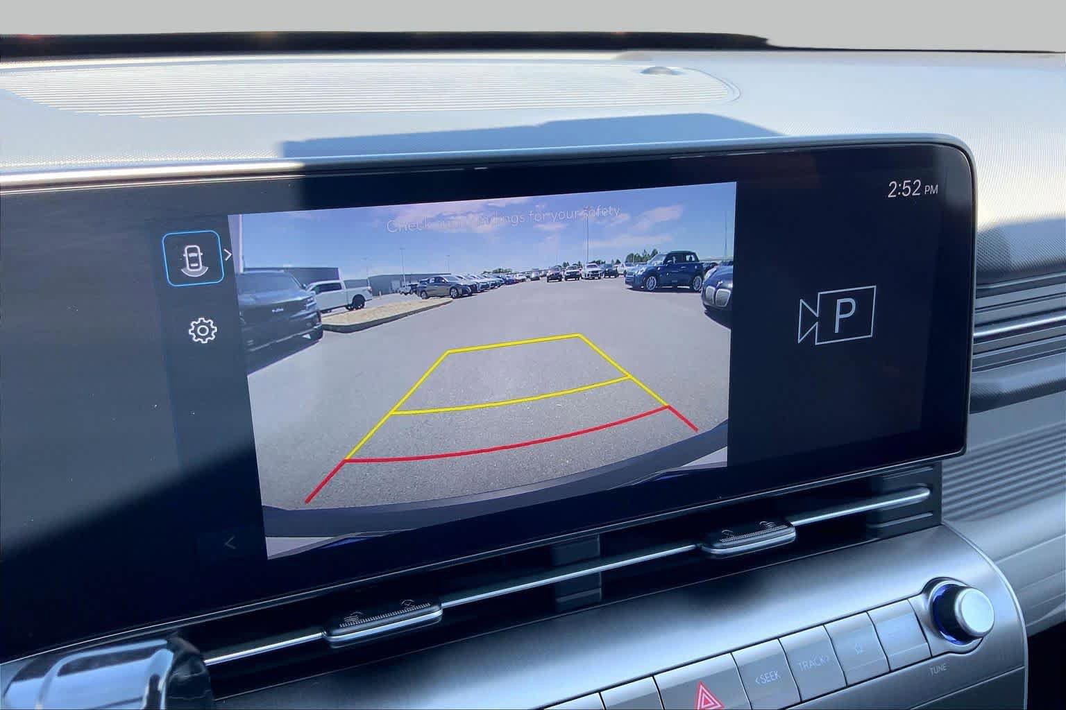 Used 2024 Hyundai Kona SEL FWD image 25