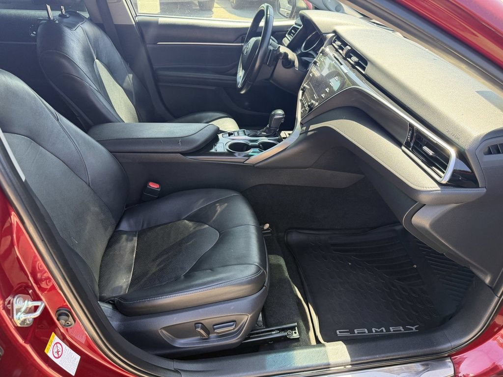 Used 2018 Toyota Camry XSE w/ Driver Assist Package FWD image 8