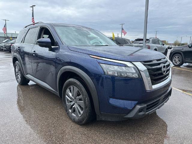 Used 2025 Nissan Pathfinder SV AWD/4WD image 4