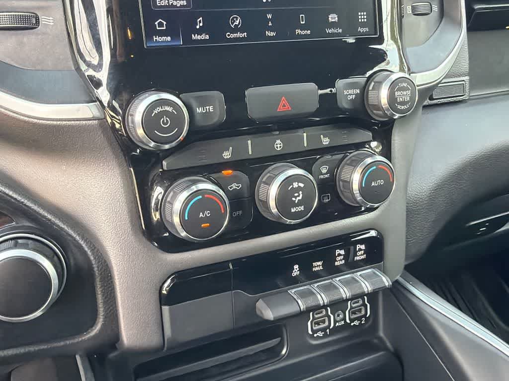 Used 2022 RAM 1500 Big Horn AWD/4WD image 30