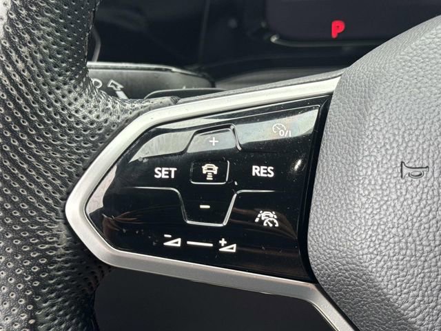 Used 2022 Volkswagen GTI S image 9