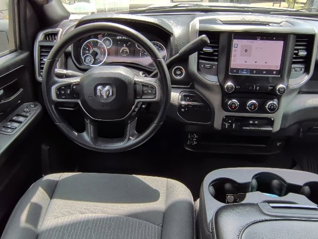 Used 2024 RAM 3500 Tradesman w/ Chrome Appearance Group AWD/4WD image 13