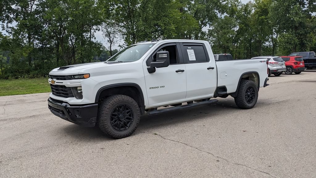 Used 2025 Chevrolet Silverado 2500 Custom w/ Custom Value Package AWD/4WD image 7