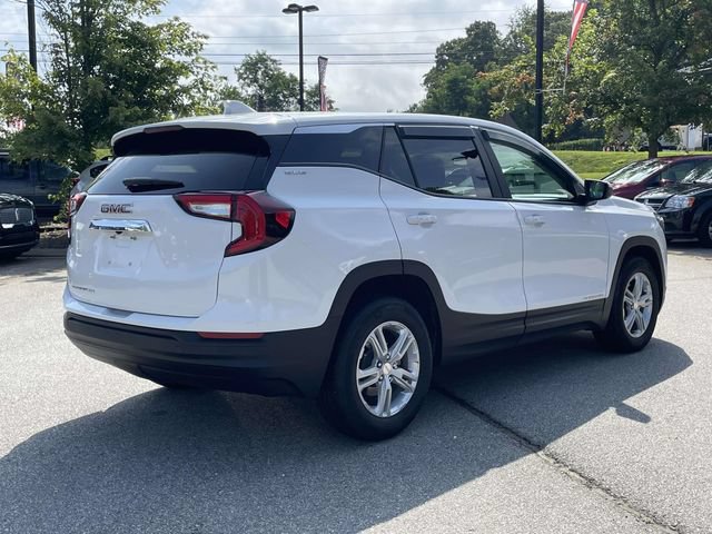 Used 2024 GMC Terrain SLE FWD image 5