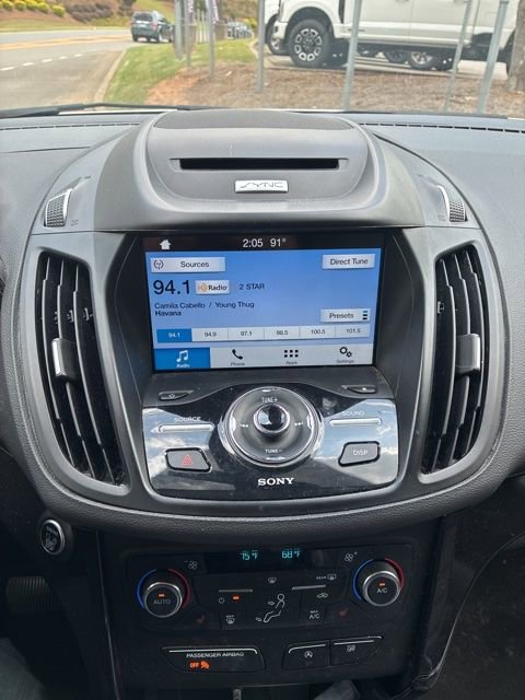 Certified 2017 Ford Escape Titanium AWD/4WD image 10