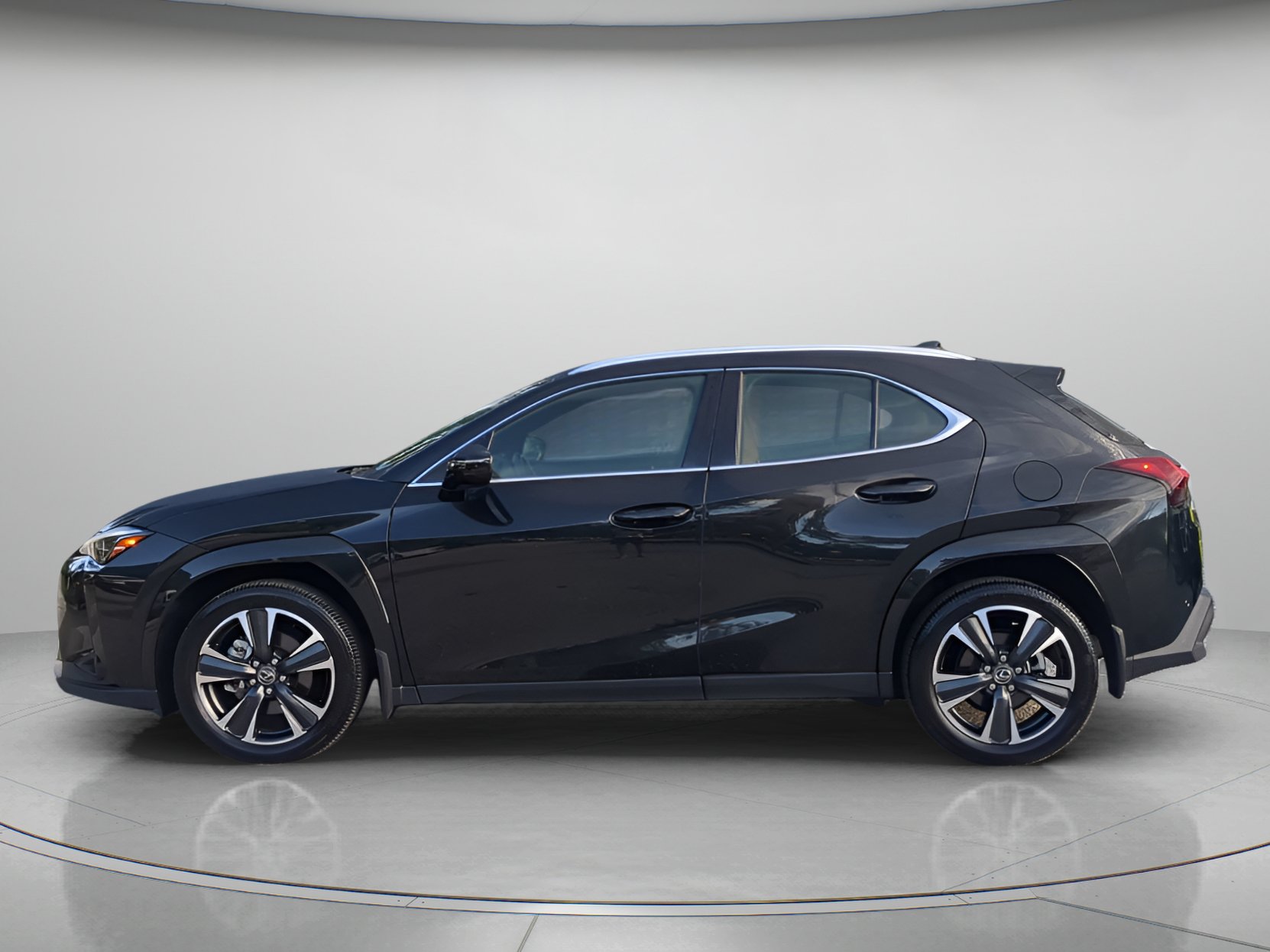 Used 2025 Lexus UX 300h FWD w/ Cold Area Package image 43