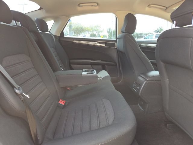 Certified 2020 Ford Fusion SE FWD image 19